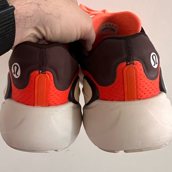 lululemon Beyondfeel running shoes - Picture 8 of 16